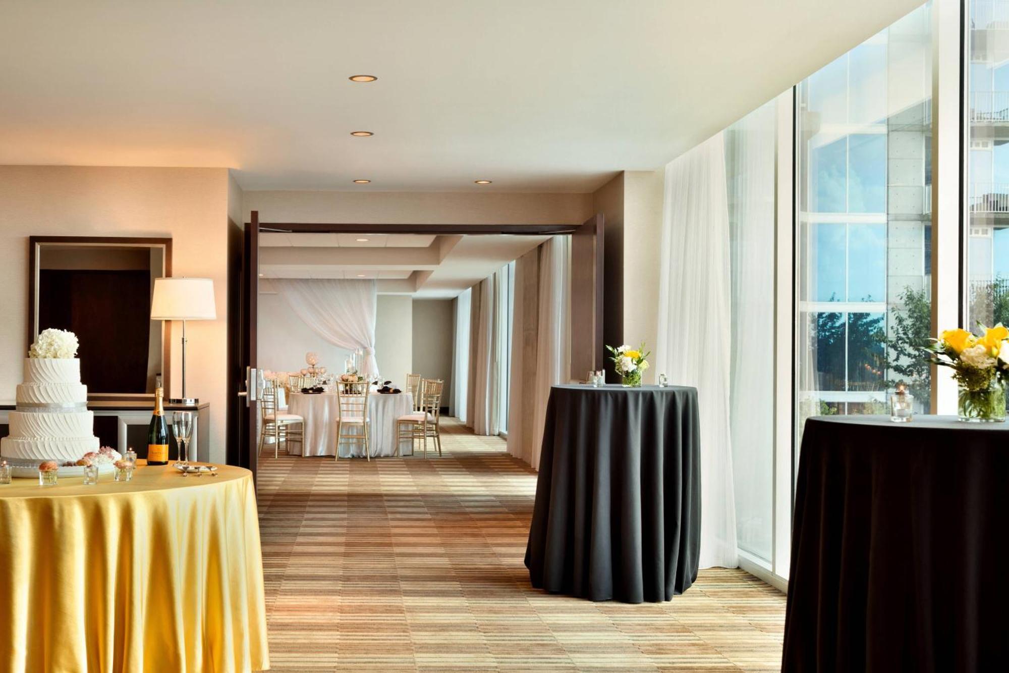Twelve Downtown, Autograph Collection Hotel Atlanta Exterior photo