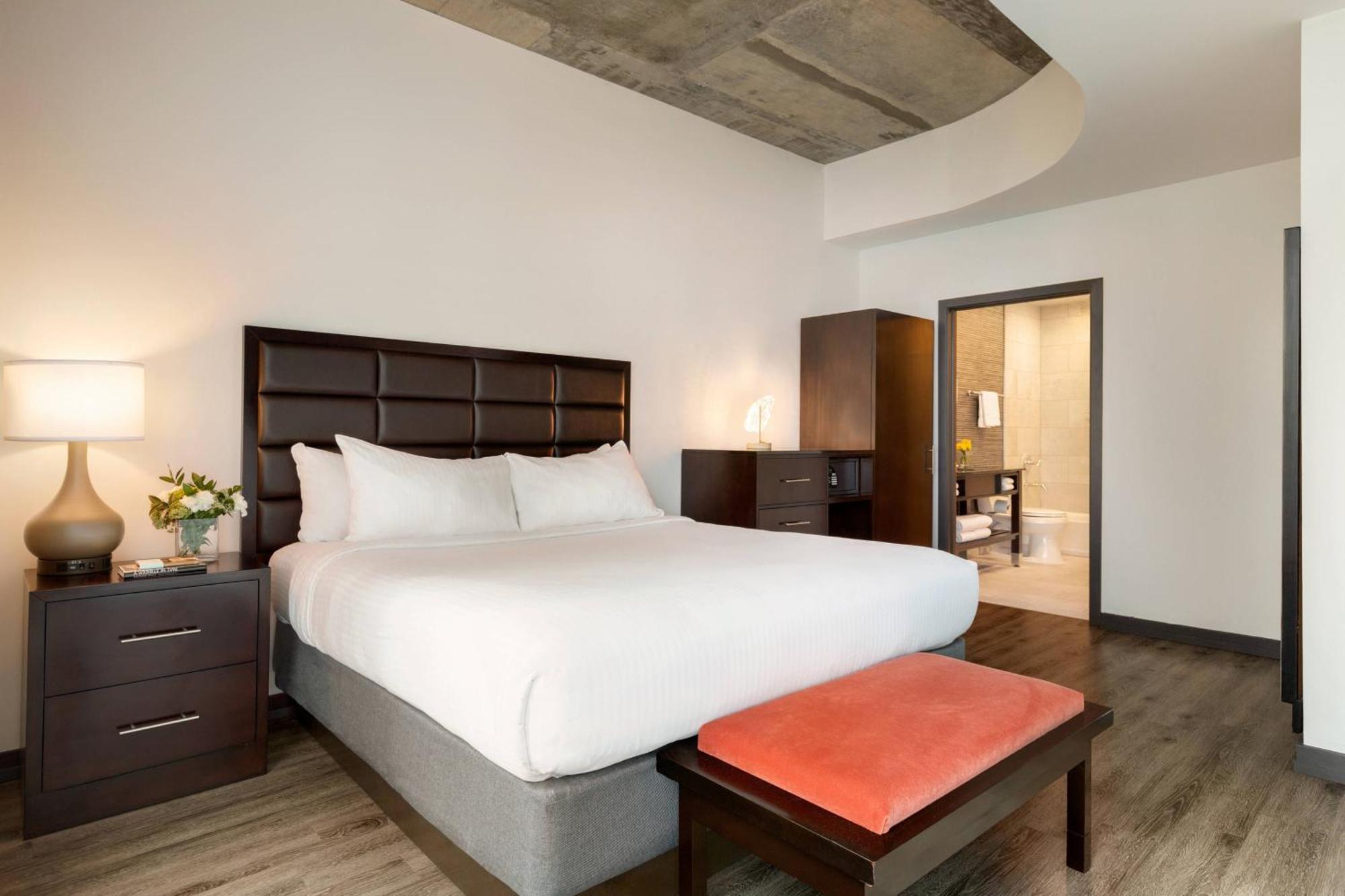 Twelve Downtown, Autograph Collection Hotel Atlanta Exterior photo